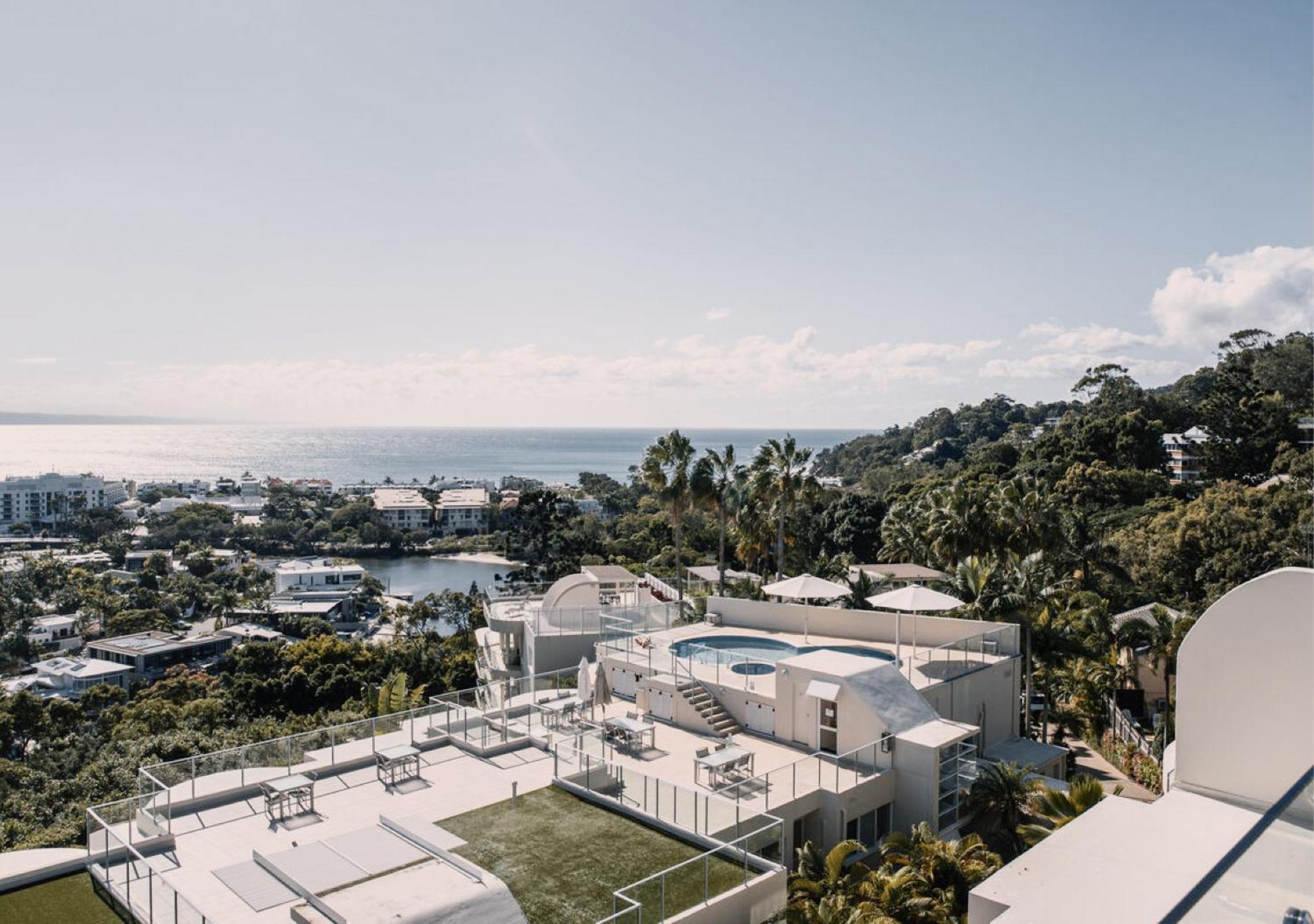 Noosa Crest Resort Exterior photo