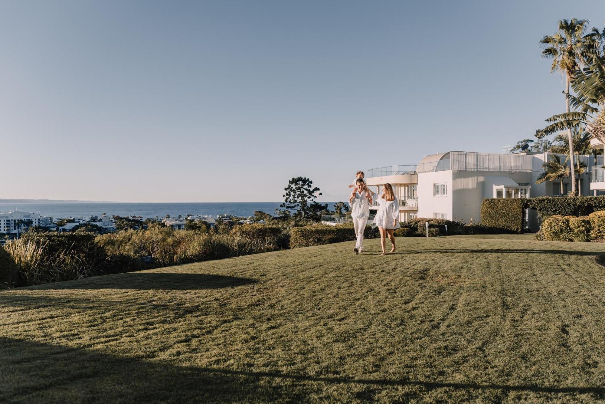 Noosa Crest Resort Exterior photo